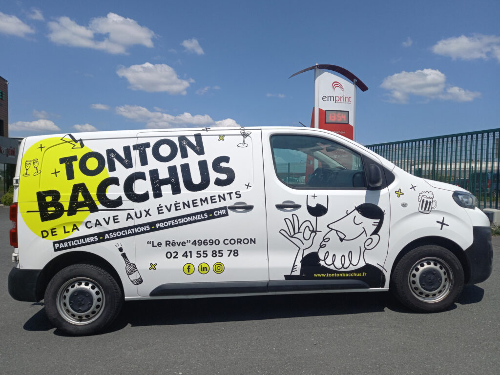 Marquage véhicule emprint Cholet marquage véhicule tonton bacchus par Emprint enseigne et signalétique