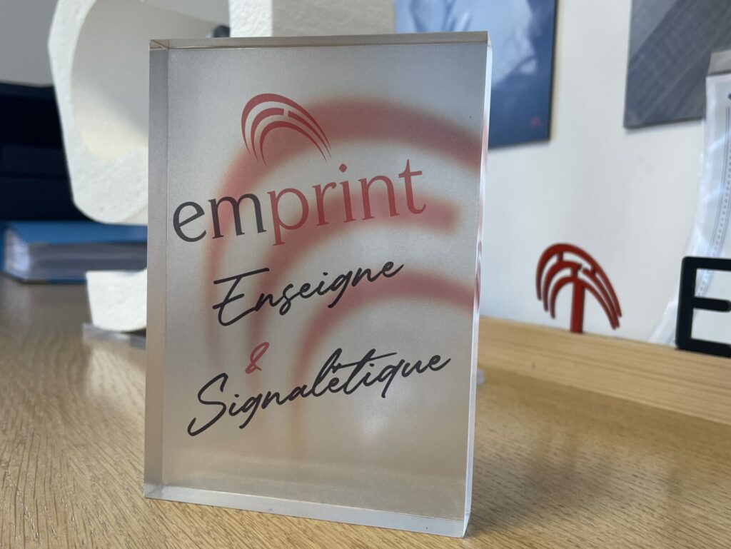 Tomsbtone EMprint Cholet Enseigne et signalétique décoration